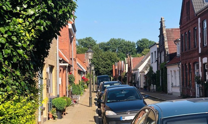 Friedrichstadt Other | Altstadthus - Appartement/fewo, Bad, WC, 1 Schlafraum