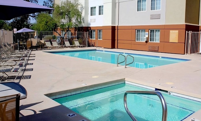 North Mountain Hotel | Always a Great Idea To Unwind! Pets Allowed, Pool, Near Heard Museum