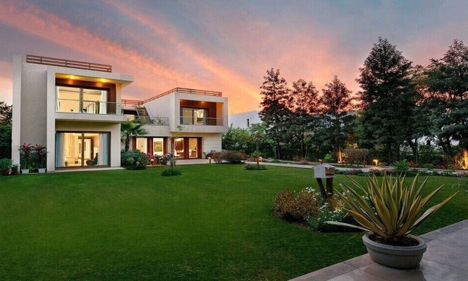 Gurugram Villa | amã Stays & Trails 49 Golf Villa, Karma Lakelands, Gurugram