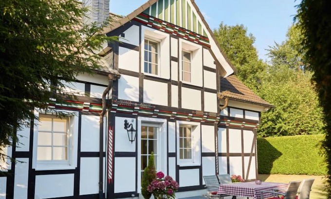 Niederhelden House | Am Golf- und Reitpark by Interhome