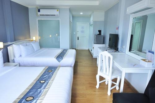Chakphong Hotel | AM Heritage Room