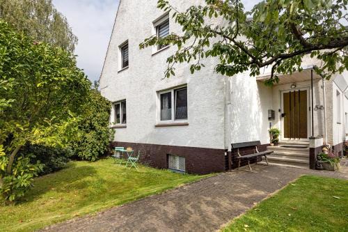 Porta Westfalica Apartment | Am Weserradweg