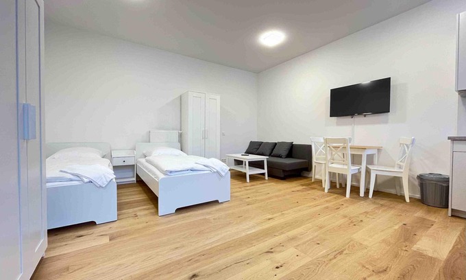 Amberg Apartment | (AM1082) Timely furnished apartment for fitters