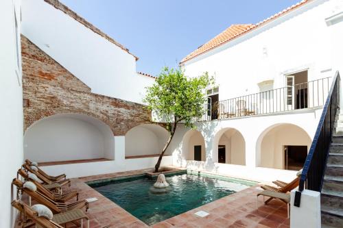 Moura Bed & Breakfast | Amada Moura