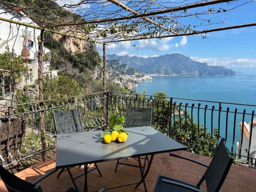 Conca dei Marini House | Amalfi 51 con vista mare, giardino e terrazze