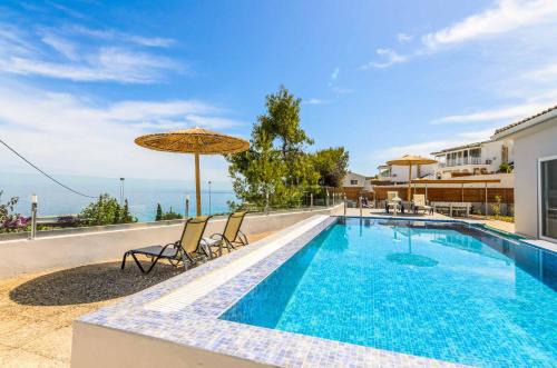 Neromilos Villa | Amare La Vita Villa by Solmar Villas