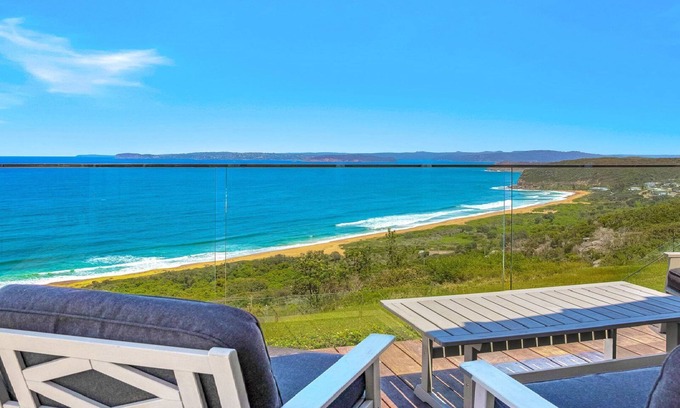 Killcare Heights House | 'Amazing 180 Degree Views' by Accom Holidays