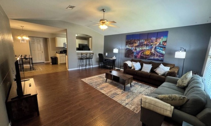 Fort Smith House | Amazing 3-bedroom home with 2 full baths. Spacious fenced backyard. WiFi present