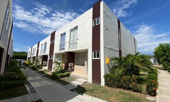 Ricaurte House | Amazing 3-bedroom house with AC in Girardot