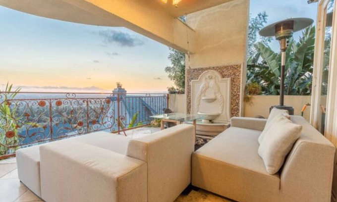 Whittier House | Amazing 3-Story Mansion With Impeccable Views
