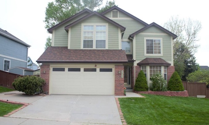 Westridge House | Amazing 4 Bedroom House with nice Backyard
