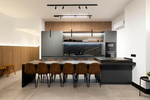 Embajadores Apartment | Amazing 4BD en SUITE by Madrid4You Apartments