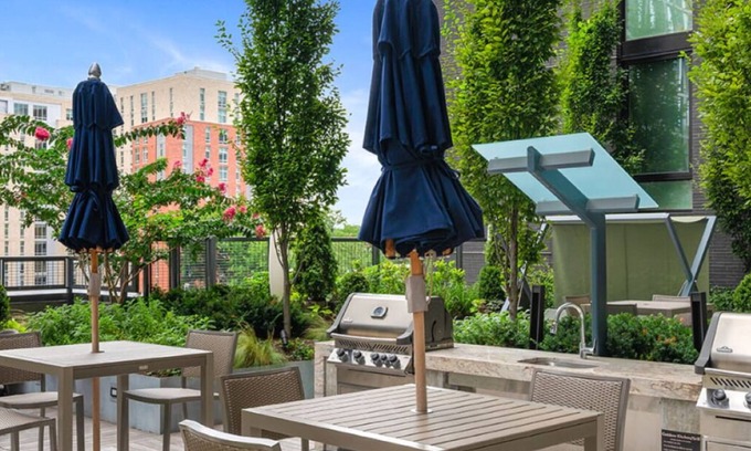 Radnor - Fort Myer Heights Apartment | Amazing Amenities 1-FREE parking included at the property! Near DC and metro.
