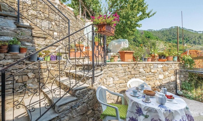 Levanto Apartment | Amazing apartment in Chiesanuova (SP)