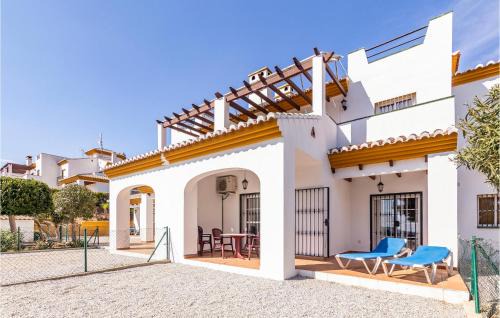 Alcaucin Apartment | Amazing Apartment In Alcaucín