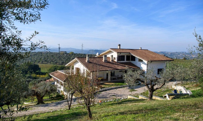 Moscufo Apartment | Amazing apartment in Moscufo with WiFi