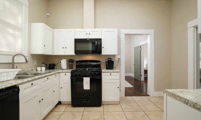 Eastside Promise Neighborhood Cottage | Amazing Fully Fenced Home Only 5 Mins From Downtown