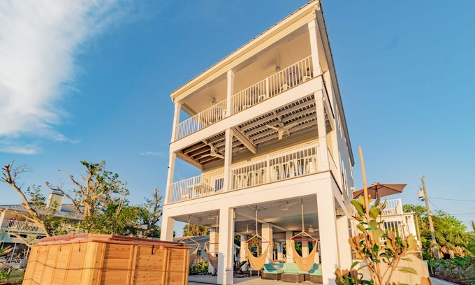 Map Of Hudson House | Amazing Gulf of Mexico Sunsets at Mangrove Manor!