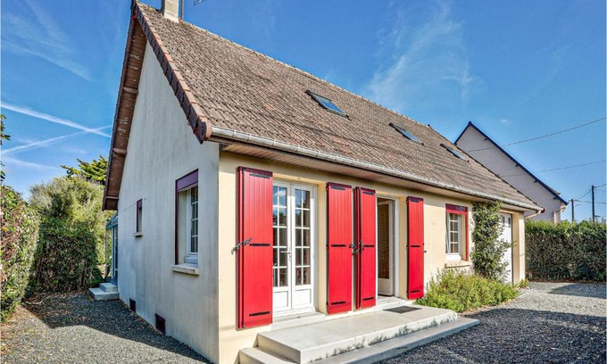 Anneville-sur-Mer House | Amazing Home In Anneville Sur Mer