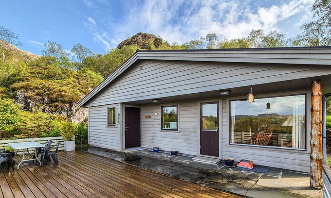 Meland House | Amazing home in Frekhaug