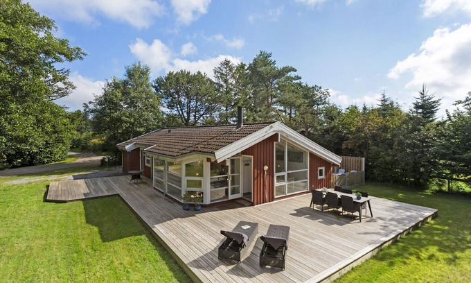 Hou House | Amazing home in Hals with sauna