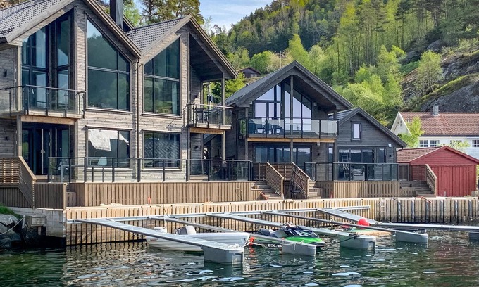 Suldal House | Amazing home in Hebnes with WiFi