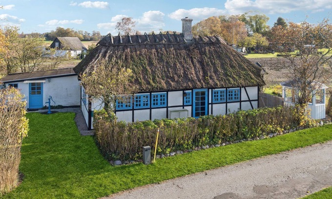 Horslunde House | Amazing home in Horslunde with kitchen