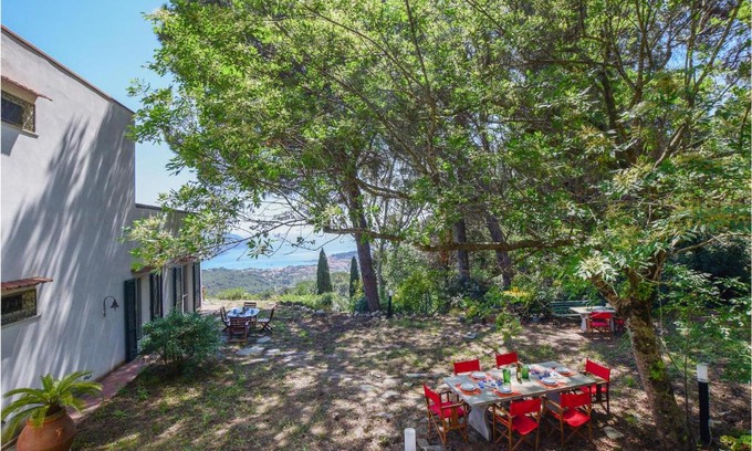San Piero in Campo House | Amazing Home In San Piero In Campo