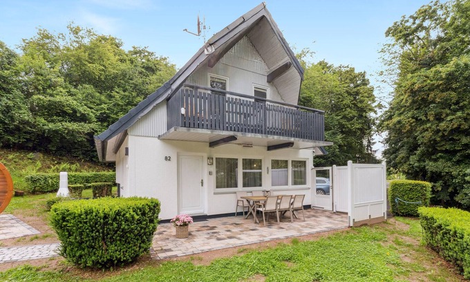 Reimboldshausen House | Amazing home in Kirchheim with sauna