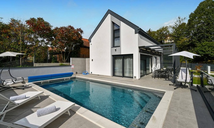 Varazdin House | Amazing home in Margecan with WiFi