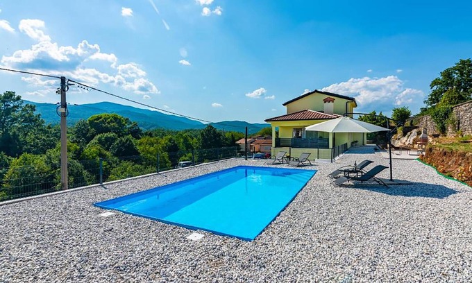 Mucici House | Amazing home in Matulji with WiFi