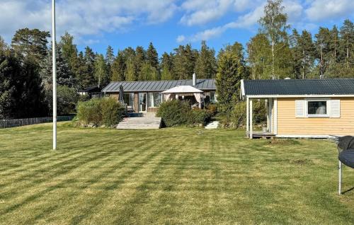 Motala House | Amazing Home In Motala With Wifi