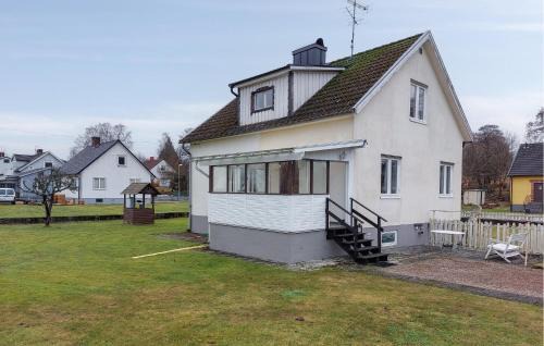 Brana House | Amazing Home In Strömsnäsbruk With Wifi