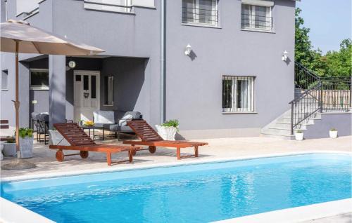 Dicmo House | Amazing Home In Turjaci With Wifi
