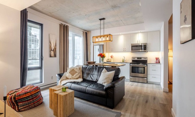 Cite Multimedia Apartment | Amazing loft in Montreal Old Port