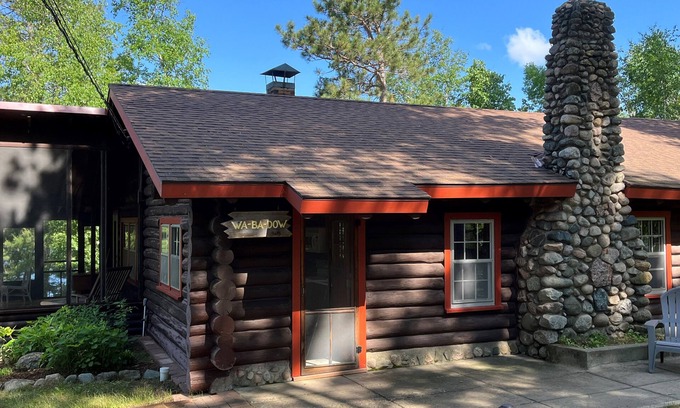 Park Rapids Cabin | Amazing Log Home on pristine lake in Northern MN.
