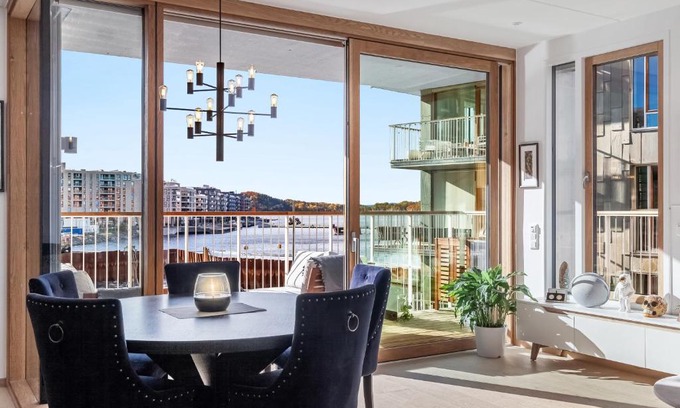 Gamle Oslo Apartment | Amazing luxury apartment on the waterfront! 73sqm