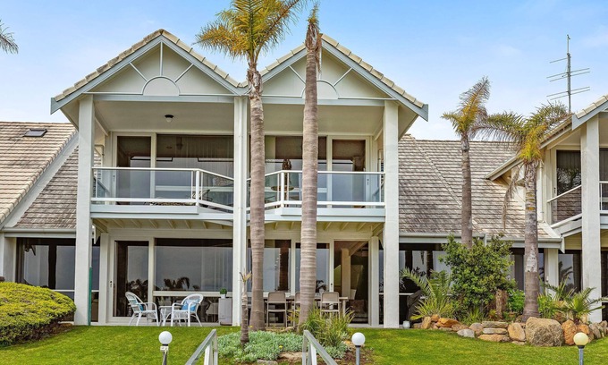 Port Lincoln House | Amazing Marina Apartment 5/14 Northpoint
