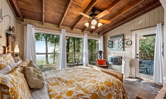 Mentone Cottage | Amazing Mountain Views Special Rates Book Today