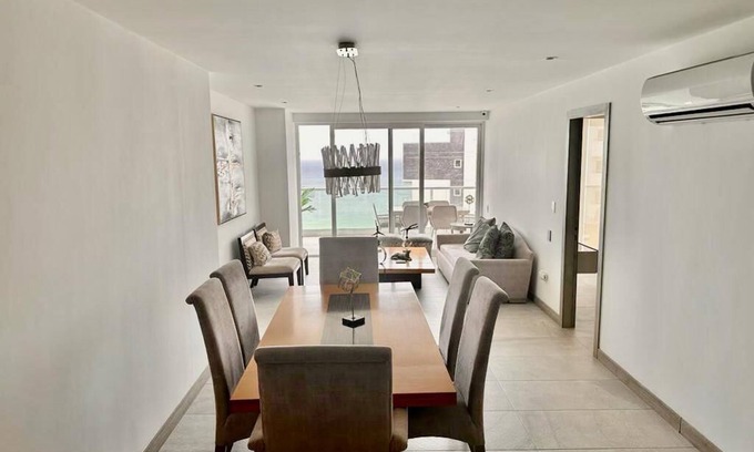 Manta Apartment | Amazing Ocean View Apartment