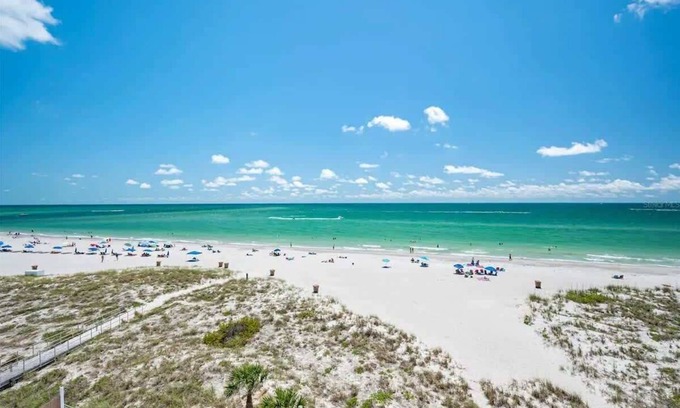 Madeira Beach Apartment | Amazing Ocean View, Pool @ Mad. Beach- John's Pass