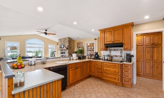 Lawrencetown House | Amazing Oceanfront Home near Lawrencetown Beach