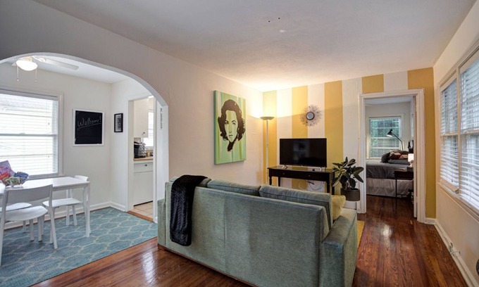 Dunedin Apartment | Amazing one bed/bath apartment tucked away and private! One block from water!