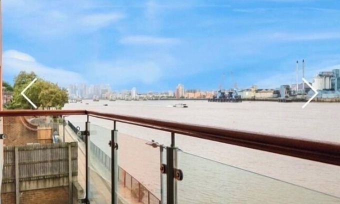 Woolwich Riverside Apartment | Amazing River view