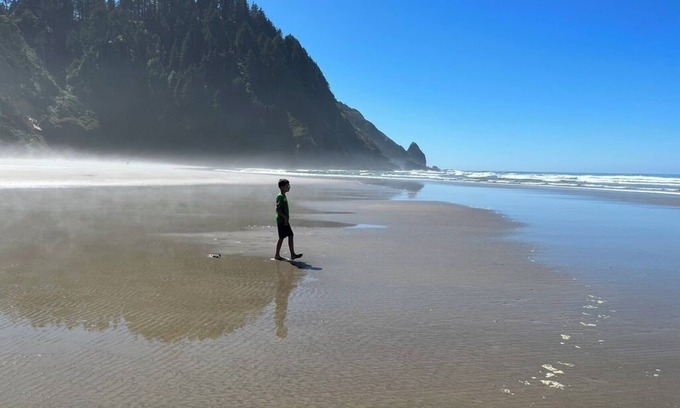 Mapleton House | Amazing riverfront property on the Siuslaw!