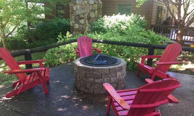 Elkton Cabin | Amazing Secluded Mountain Cabin @ Shenandoah Nat. Park, hiking trails & fishing
