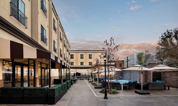 Winters Hotel | Amazing Stay! 4 Modern Units, Free Parking, Minutes from Lake Berryesa!