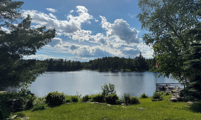 Kenora Cabin | Amazing sunsets and fishing 🎣 on this lakefront cabin just minutes from Kenora!