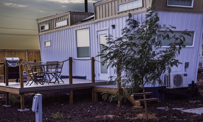 Apple Valley House | Amazing Tiny home with private BBQ and deck.