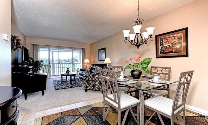 Plantation Condo | Amazing View - On Golf Course - Near Beaches, Shopping & Restaurants